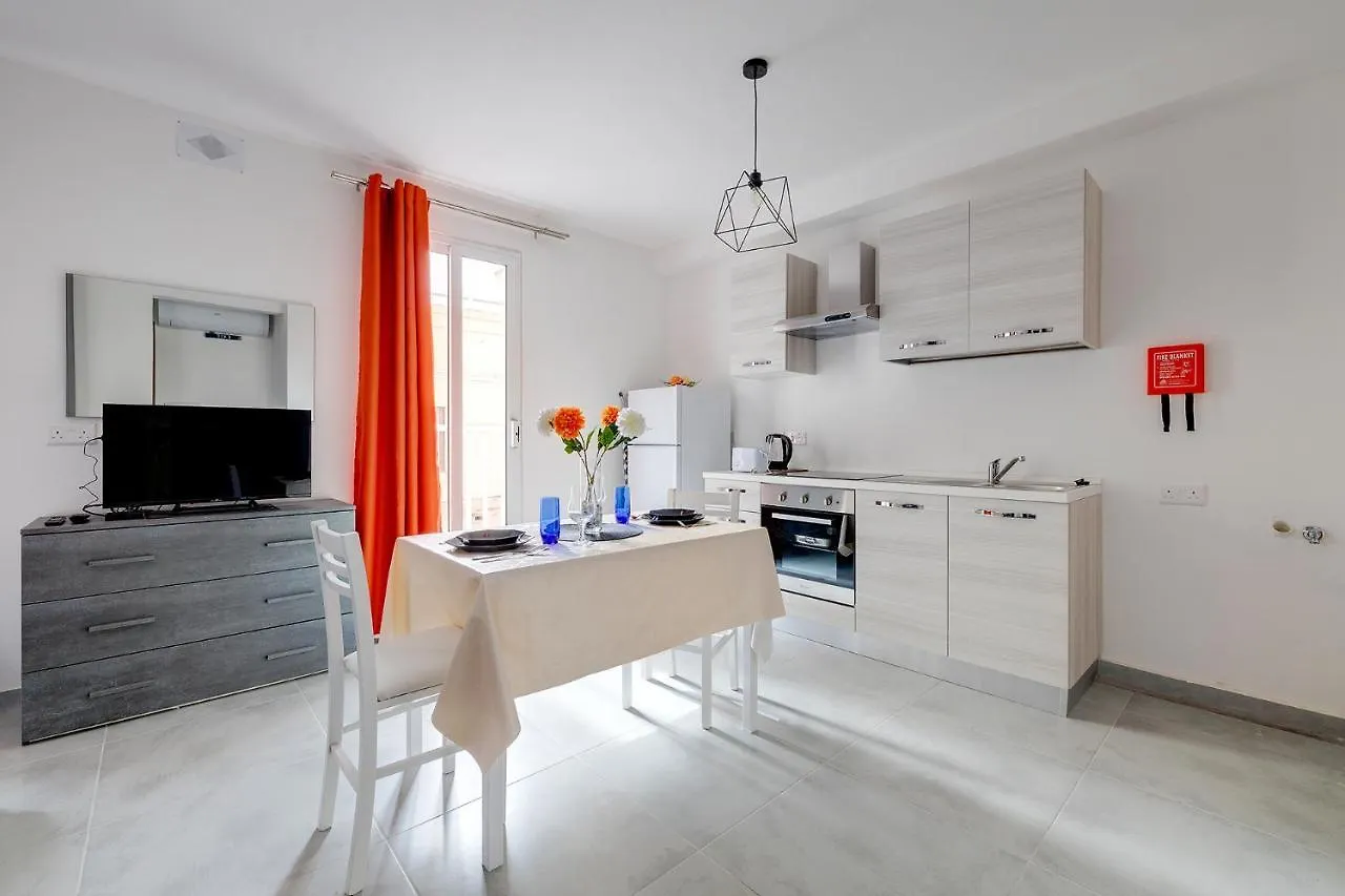 Modern Studio Central Location Sliema Apartament