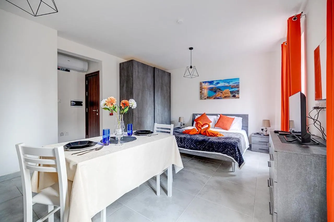 Modern Studio Central Location Sliema Apartment