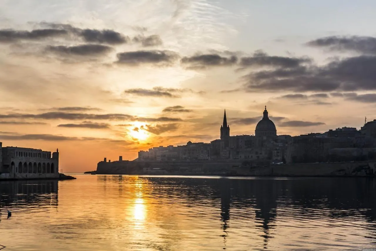 Apartment Modern Studio Central Location Sliema Malta
