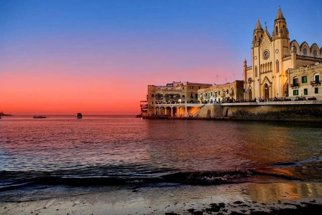Modern Studio Central Location Sliema