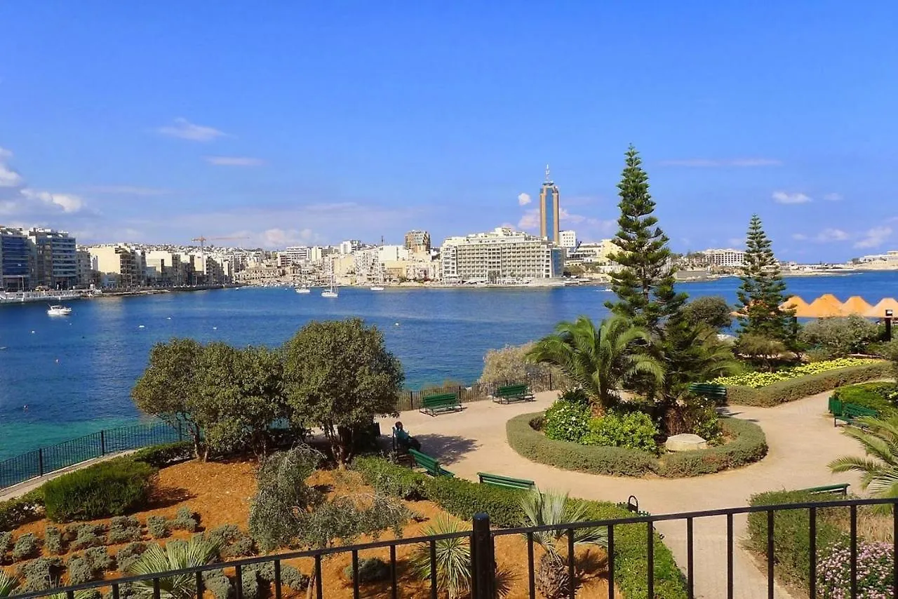 Modern Studio Central Location Sliema Malta