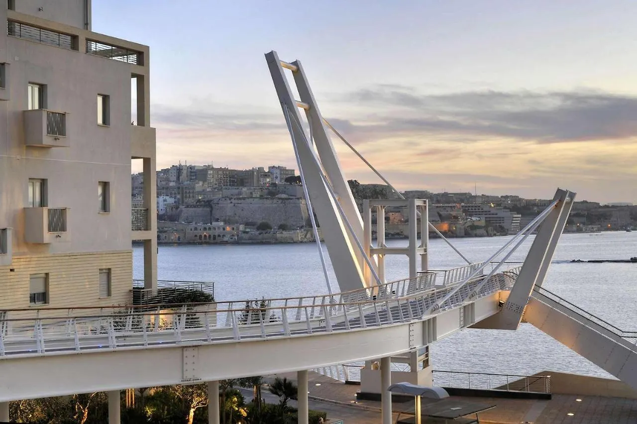 Modern Studio Central Location Sliema Malta