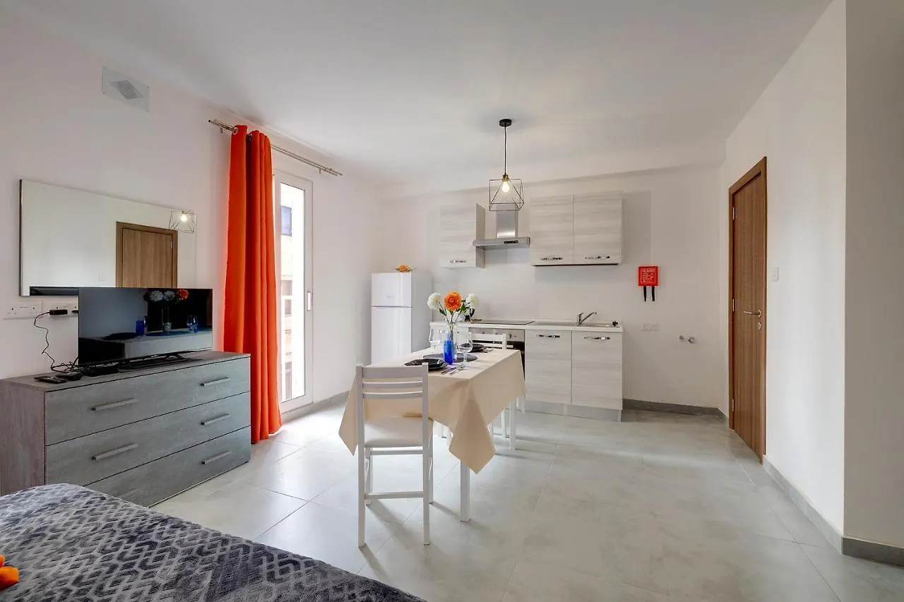 Modern Studio Central Location Sliema 0*,  Malta
