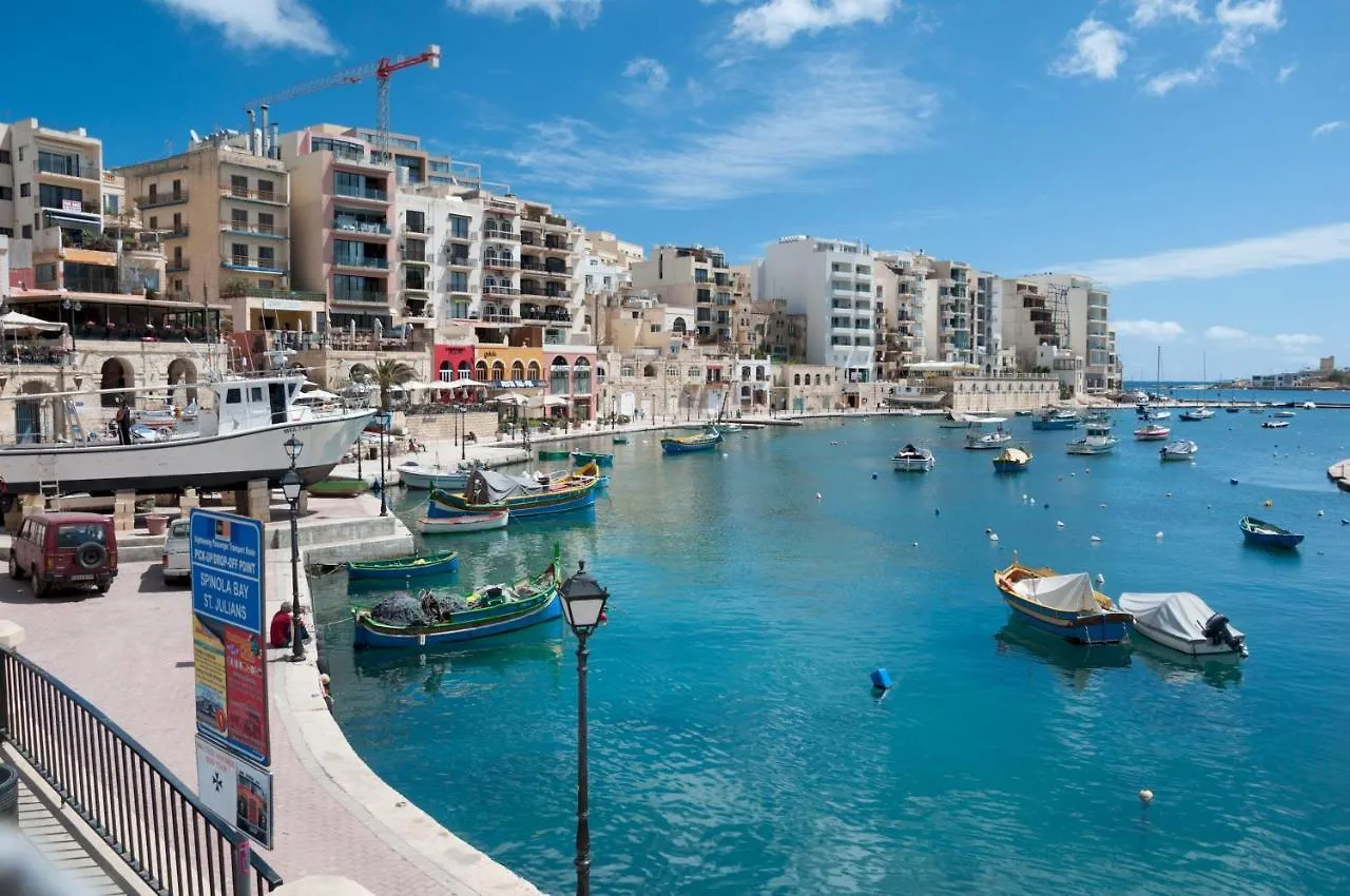 Modern Studio Central Location Sliema 0*,  Malta